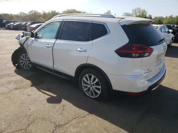 JN8AT2MV0LW144697 2020 NISSAN ROGUE - Image 2