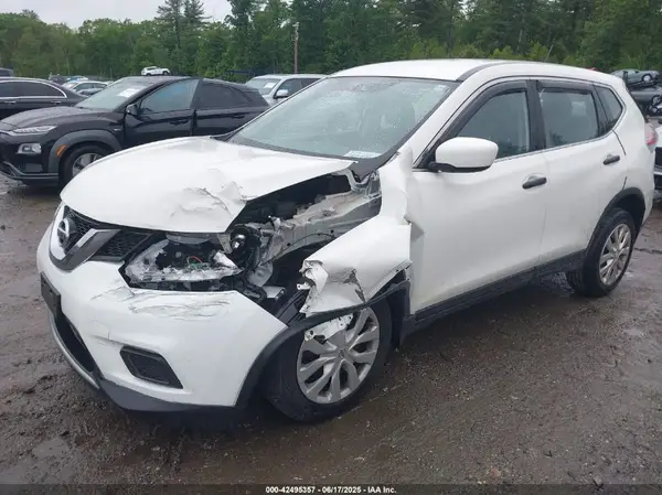 JN8AT2MV1GW130328 2016 NISSAN ROGUE - Image 2