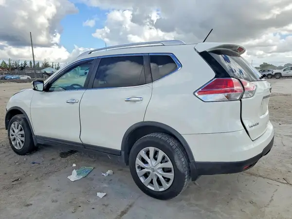 JN8AT2MV1GW131673 2016 NISSAN ROGUE - Image 2