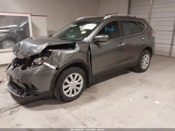 JN8AT2MV1GW132581 2016 NISSAN ROGUE - Image 2