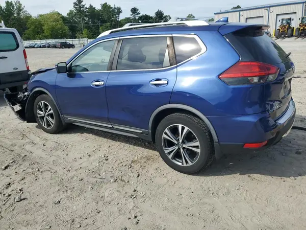 JN8AT2MV1HW003502 2017 NISSAN ROGUE - Image 2