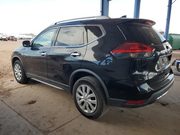 JN8AT2MV1HW003564 2017 NISSAN ROGUE - Image 2