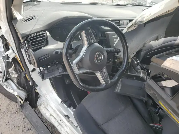 JN8AT2MV1HW007484 2017 NISSAN ROGUE - Image 8