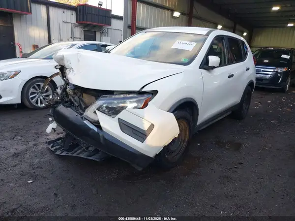 JN8AT2MV1HW007730 2017 NISSAN ROGUE - Image 2