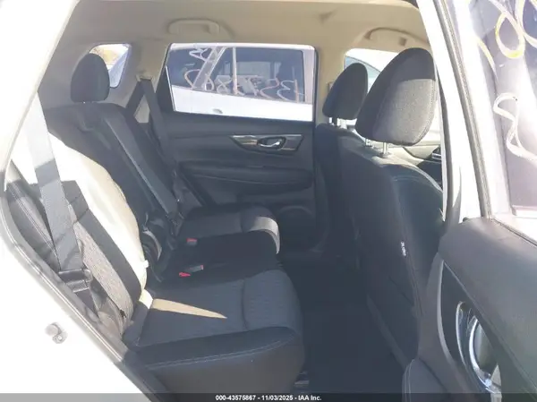 JN8AT2MV1HW008425 2017 NISSAN ROGUE - Image 8