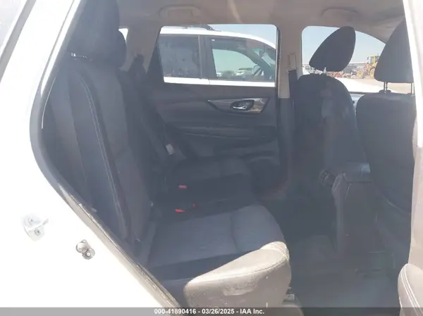 JN8AT2MV1HW008876 2017 NISSAN ROGUE - Image 8