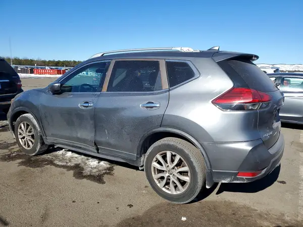 JN8AT2MV1HW008957 2017 NISSAN ROGUE - Image 2