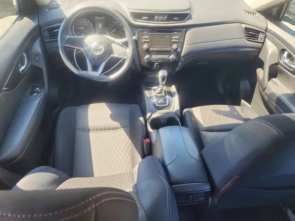 JN8AT2MV1HW008960 2017 NISSAN ROGUE - Image 8