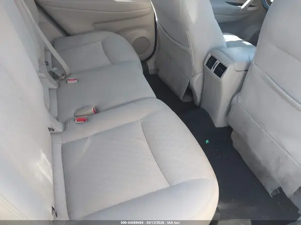 JN8AT2MV1HW009591 2017 NISSAN ROGUE - Image 8