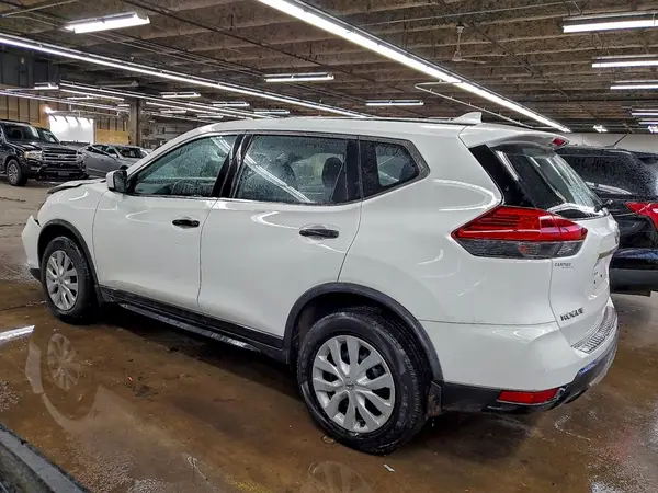 JN8AT2MV1HW013351 2017 NISSAN ROGUE - Image 2