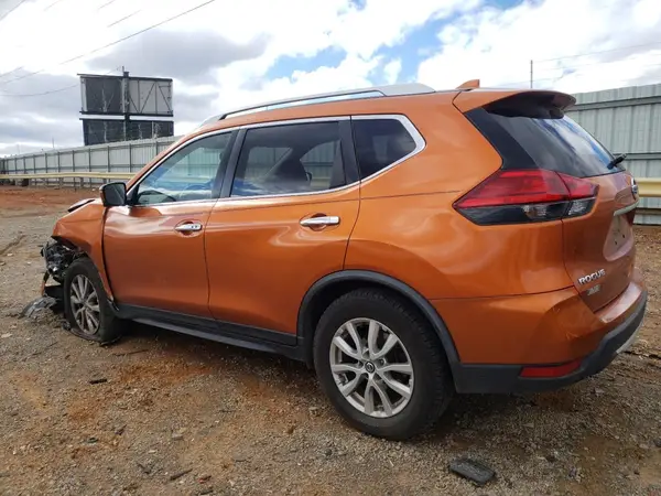 JN8AT2MV1HW013494 2017 NISSAN ROGUE - Image 2