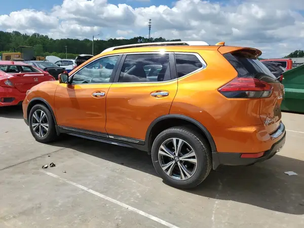 JN8AT2MV1HW014354 2017 NISSAN ROGUE - Image 2
