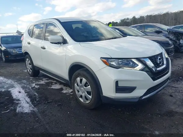 JN8AT2MV1HW014435 2017 NISSAN ROGUE - Image 1