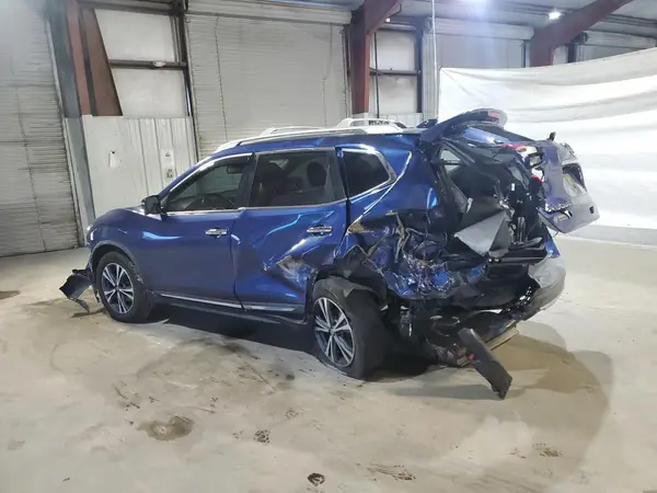 JN8AT2MV1HW015116 2017 NISSAN ROGUE - Image 2
