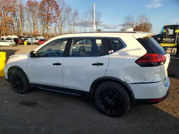 JN8AT2MV1HW015214 2017 NISSAN ROGUE - Image 2