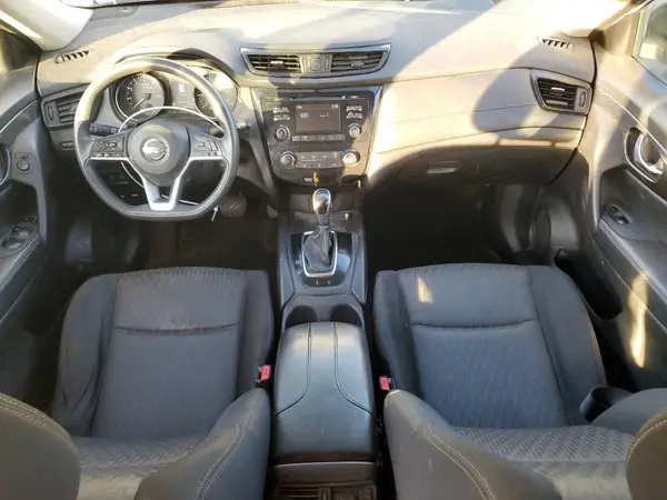 JN8AT2MV1HW015214 2017 NISSAN ROGUE - Image 8