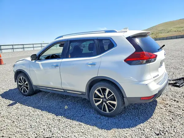 JN8AT2MV1HW016623 2017 NISSAN ROGUE - Image 2