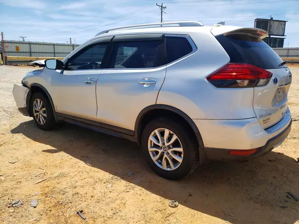 JN8AT2MV1HW017285 2017 NISSAN ROGUE - Image 2