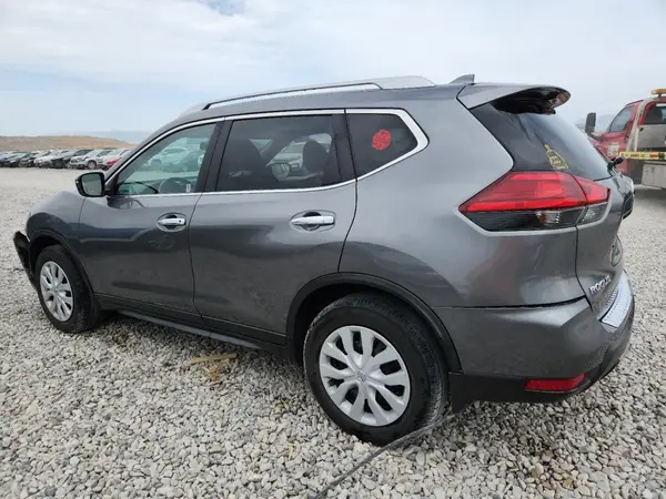 JN8AT2MV1HW021661 2017 NISSAN ROGUE - Image 2