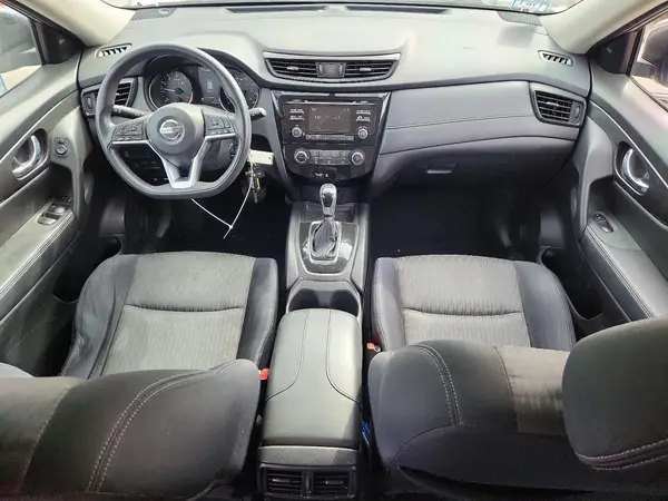JN8AT2MV1HW027055 2017 NISSAN ROGUE - Image 8