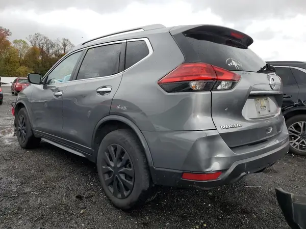 JN8AT2MV1HW028304 2017 NISSAN ROGUE - Image 2