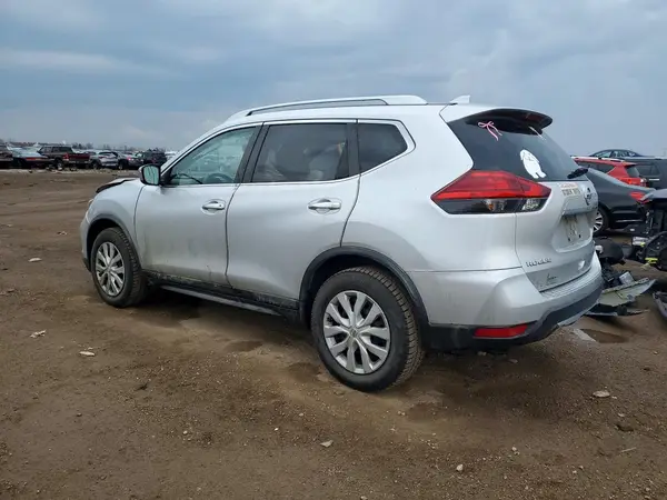 JN8AT2MV1HW250650 2017 NISSAN ROGUE - Image 2