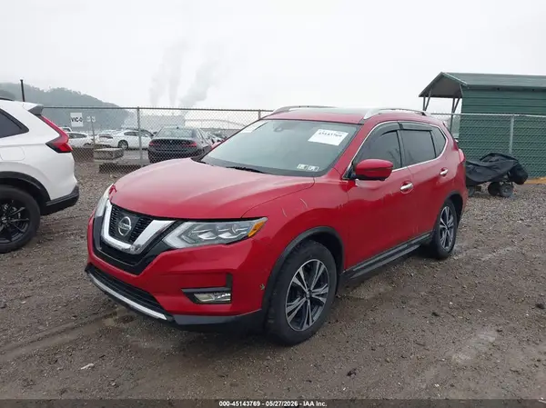 JN8AT2MV1HW251104 2017 NISSAN ROGUE - Image 2