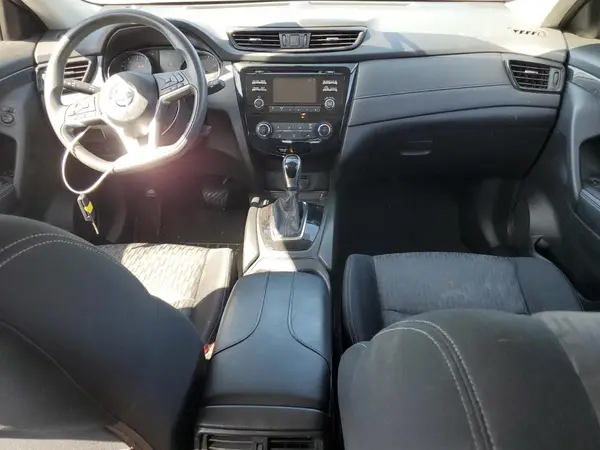 JN8AT2MV1HW253273 2017 NISSAN ROGUE - Image 8