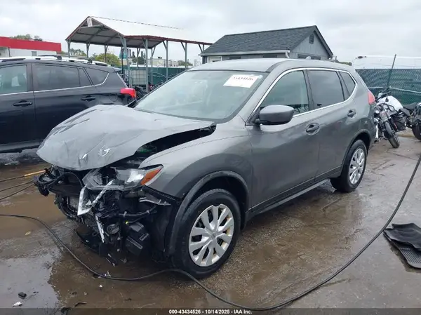 JN8AT2MV1HW253712 2017 NISSAN ROGUE - Image 2