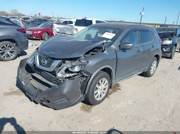 JN8AT2MV1HW253855 2017 NISSAN ROGUE - Image 2