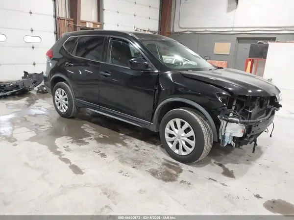 JN8AT2MV1HW255623 2017 NISSAN ROGUE - Image 1