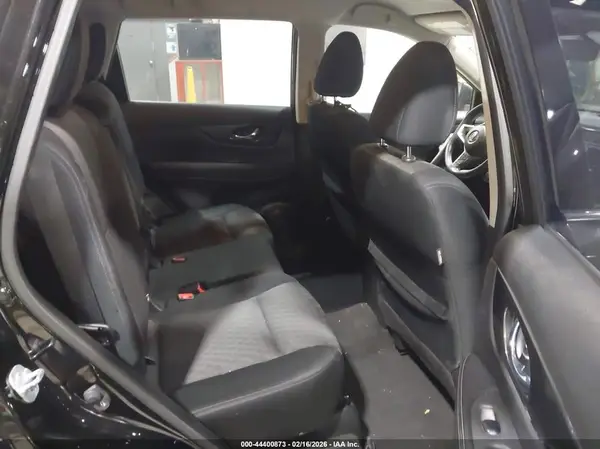 JN8AT2MV1HW255623 2017 NISSAN ROGUE - Image 8