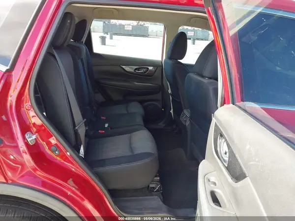 JN8AT2MV1HW257940 2017 NISSAN ROGUE - Image 8