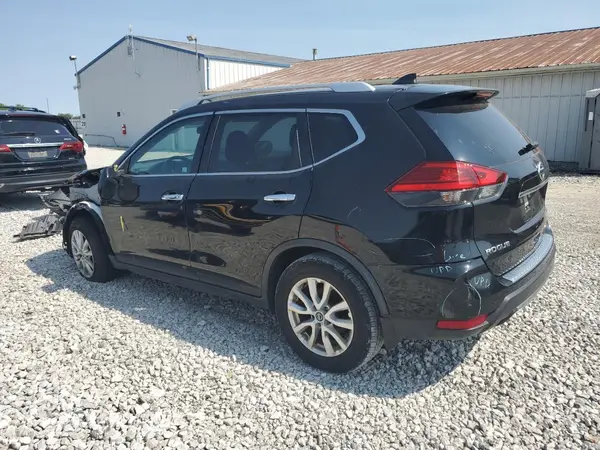 JN8AT2MV1HW258974 2017 NISSAN ROGUE - Image 2