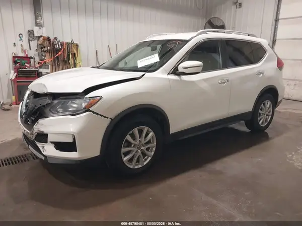 JN8AT2MV1HW259199 2017 NISSAN ROGUE - Image 2