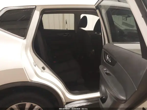 JN8AT2MV1HW259199 2017 NISSAN ROGUE - Image 8