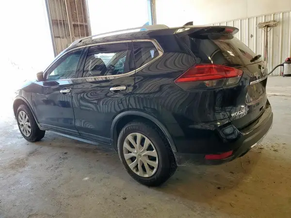 JN8AT2MV1HW260210 2017 NISSAN ROGUE - Image 2