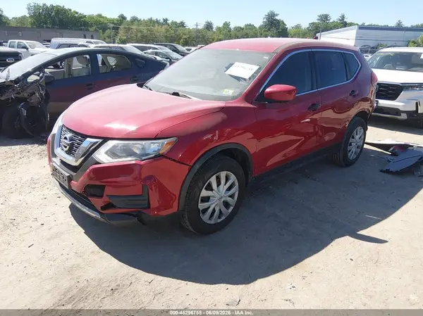 JN8AT2MV1HW265584 2017 NISSAN ROGUE - Image 2