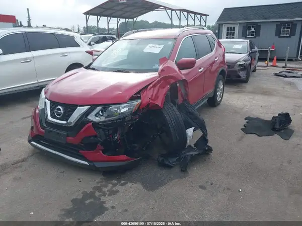 JN8AT2MV1HW265813 2017 NISSAN ROGUE - Image 2