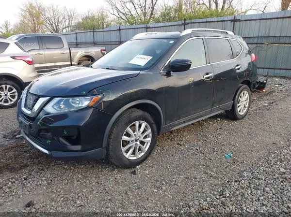 JN8AT2MV1HW270266 2017 NISSAN ROGUE - Image 2