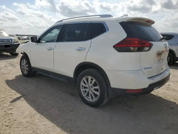 JN8AT2MV1HW275628 2017 NISSAN ROGUE - Image 2