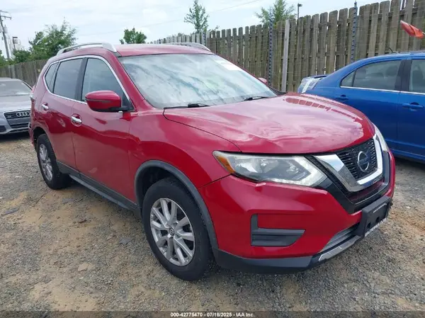JN8AT2MV1HW276844 2017 NISSAN ROGUE - Image 1