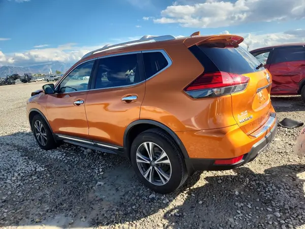 JN8AT2MV1HW278691 2017 NISSAN ROGUE - Image 2