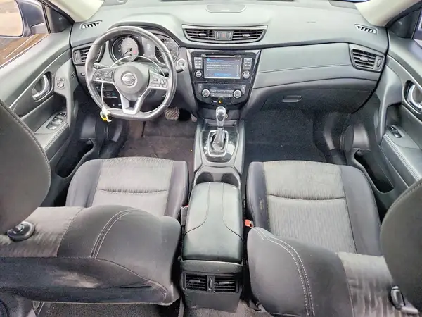 JN8AT2MV1HW279713 2017 NISSAN ROGUE - Image 8