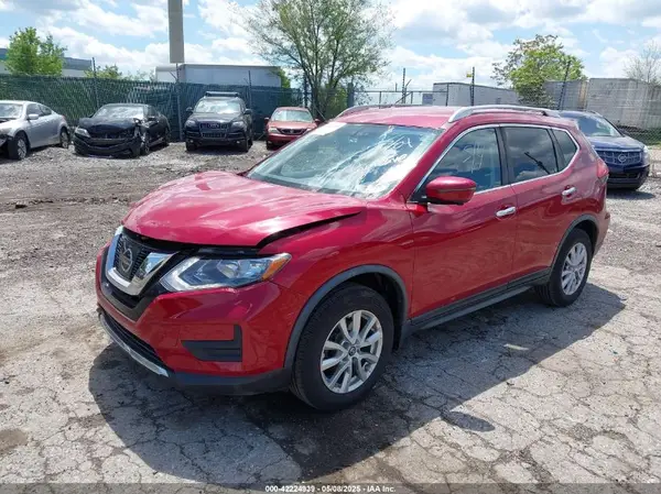 JN8AT2MV1HW280005 2017 NISSAN ROGUE - Image 2