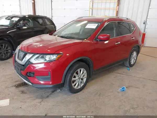 JN8AT2MV1HW280506 2017 NISSAN ROGUE - Image 2