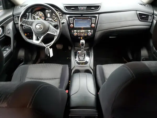 JN8AT2MV1HW280814 2017 NISSAN ROGUE - Image 8