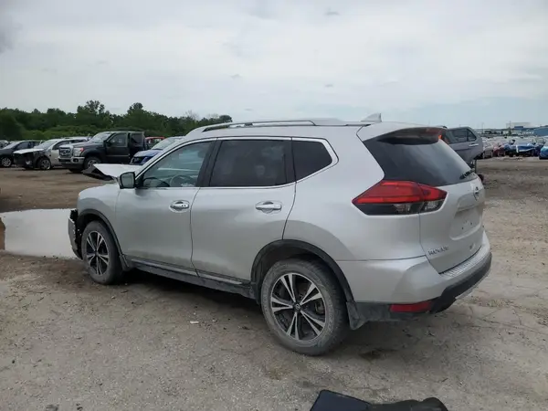 JN8AT2MV1HW282059 2017 NISSAN ROGUE - Image 2
