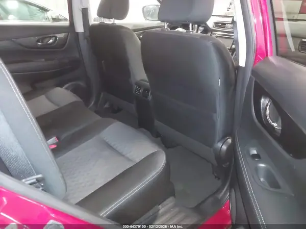 JN8AT2MV1HW284376 2017 NISSAN ROGUE - Image 8