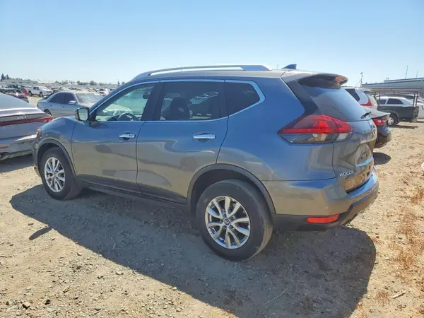 JN8AT2MV1JW300274 2018 NISSAN ROGUE - Image 2